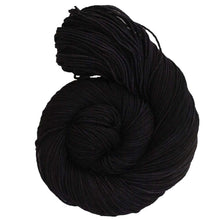 Load image into Gallery viewer, Wonderland Yarns Lory DK