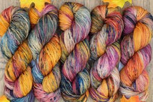 Load image into Gallery viewer, Baah La Jolla Monthly Colors