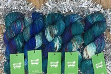 Load image into Gallery viewer, Baah La Jolla Monthly Colors